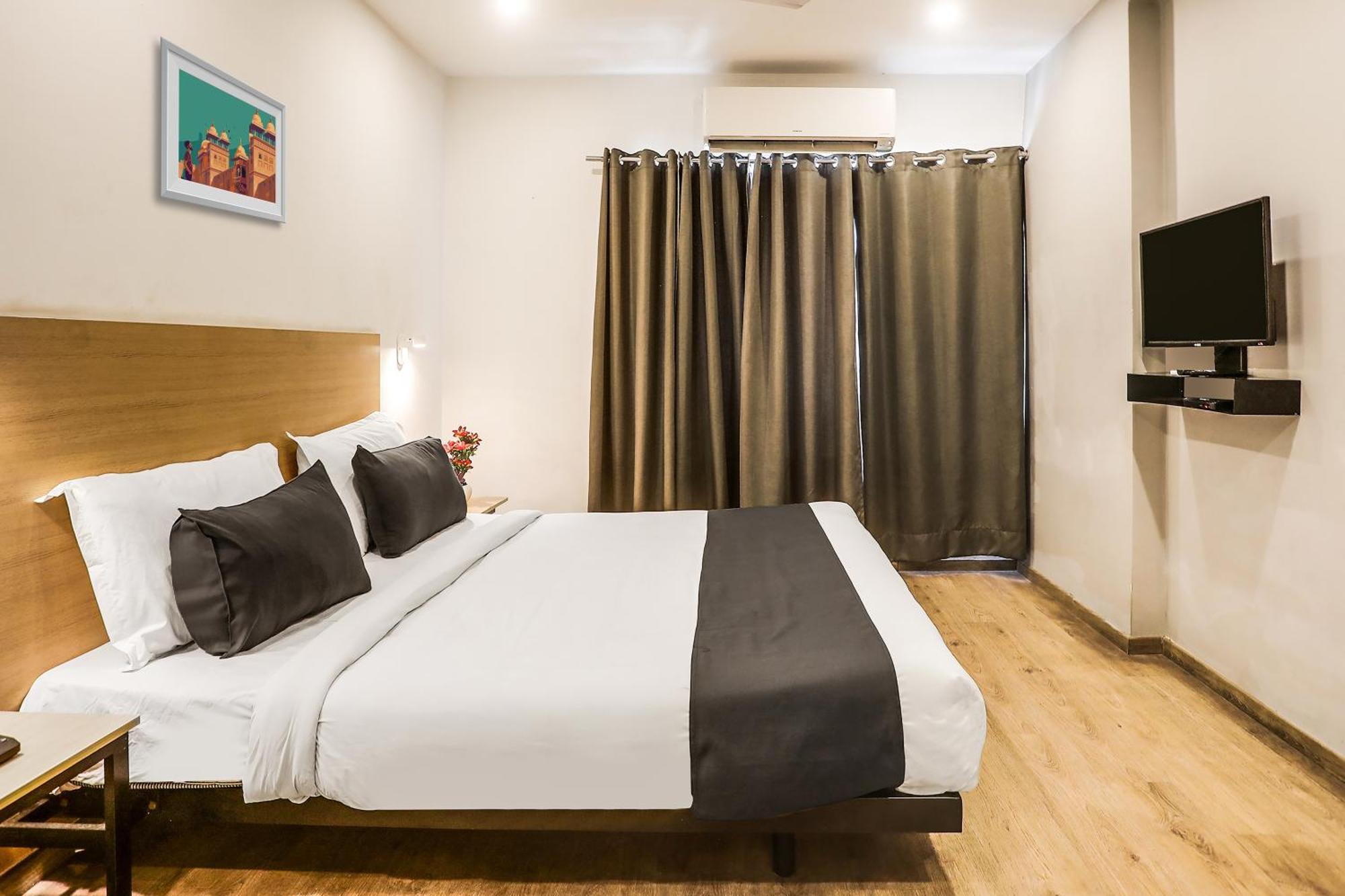 Townhouse Rajdhani Residency Sururnagar Екстериор снимка